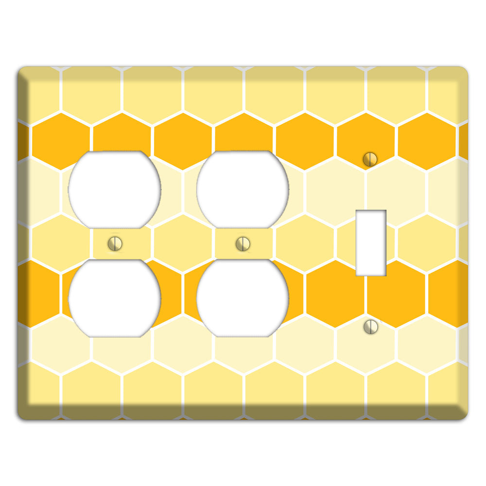 Golden Hollow Grid 2 Duplex / Toggle Wallplate