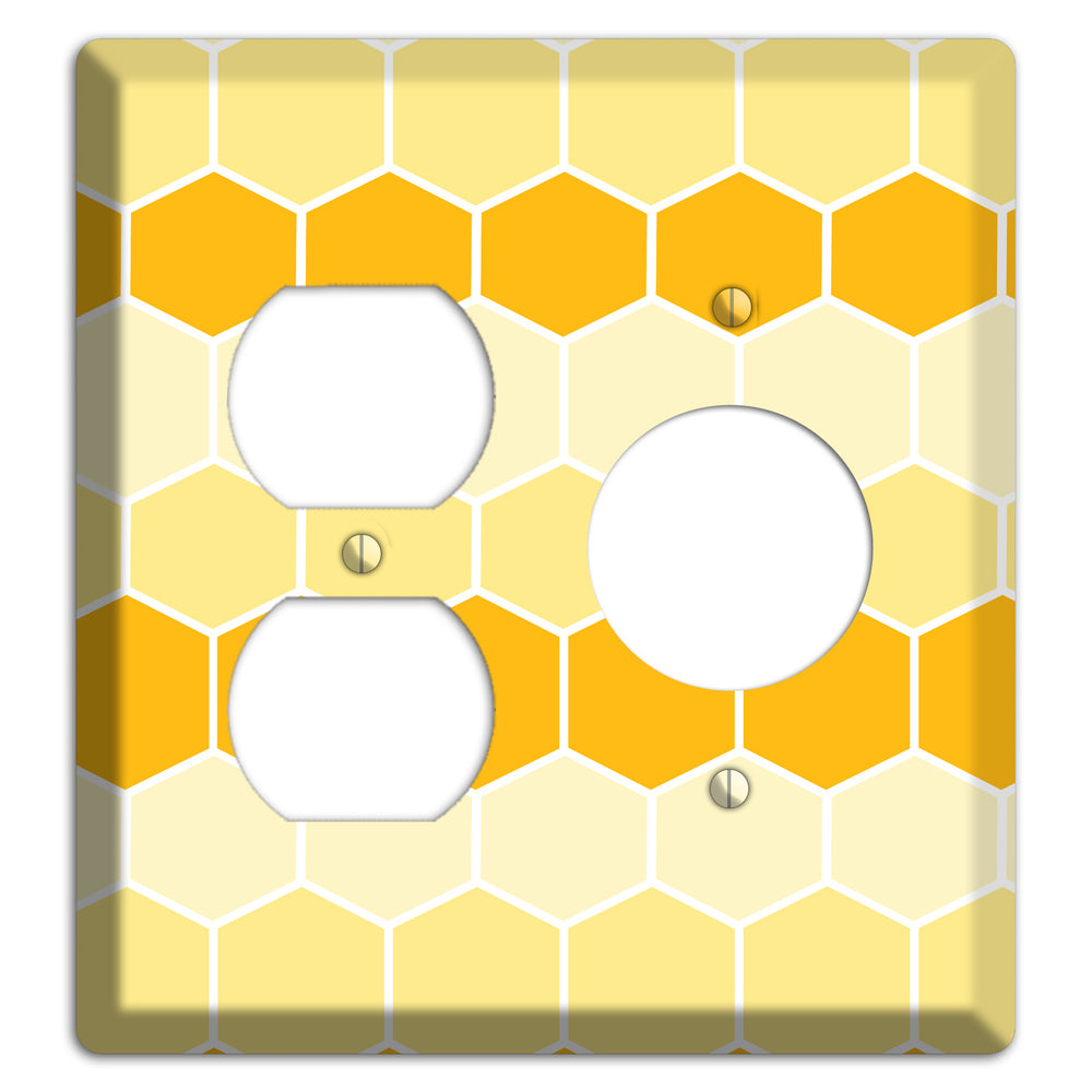 Golden Hollow Grid Duplex / Receptacle Wallplate
