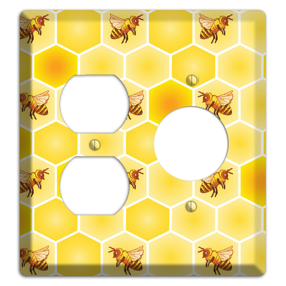Honeycomb Colony Duplex / Receptacle Wallplate