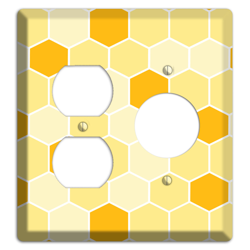 Honeycomb Harvest Duplex / Receptacle Wallplate