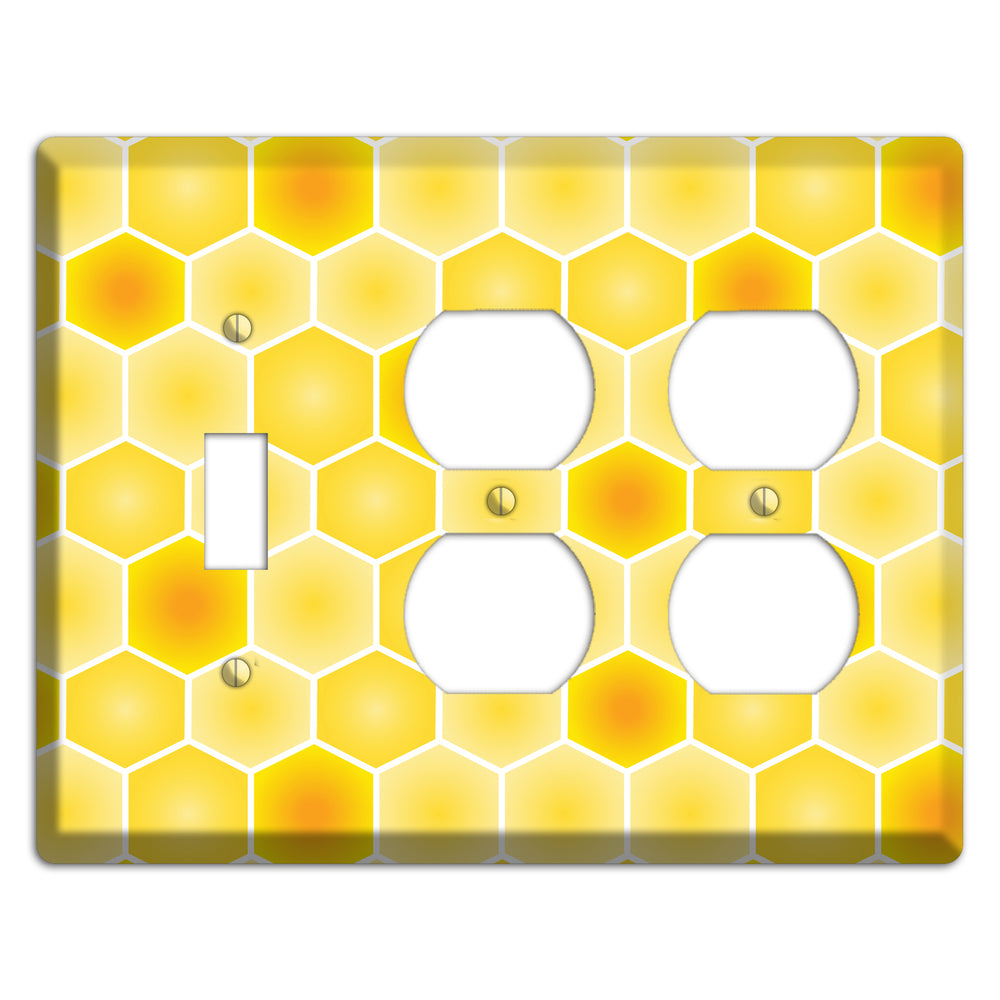 Liquid Gold Lattice Toggle / 2 Duplex Wallplate