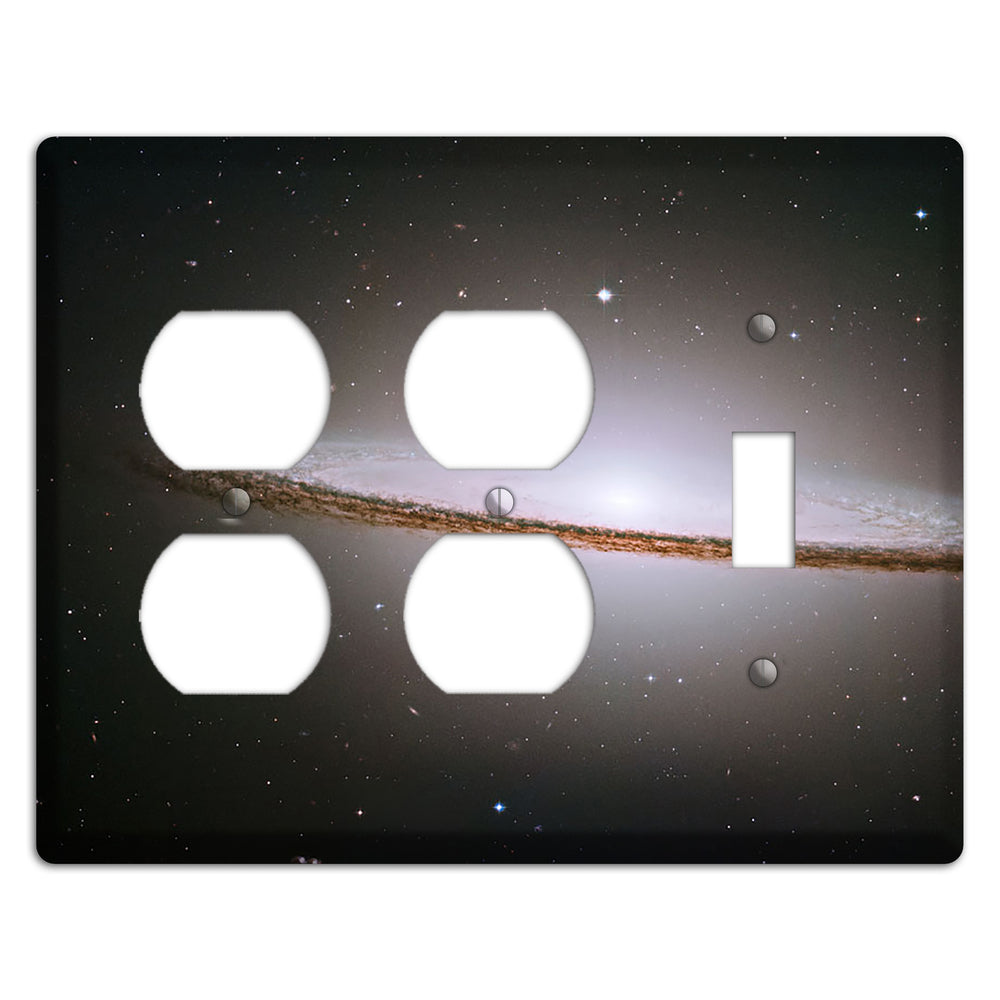 Sombrero Galaxy 2 Duplex / Toggle Wallplate