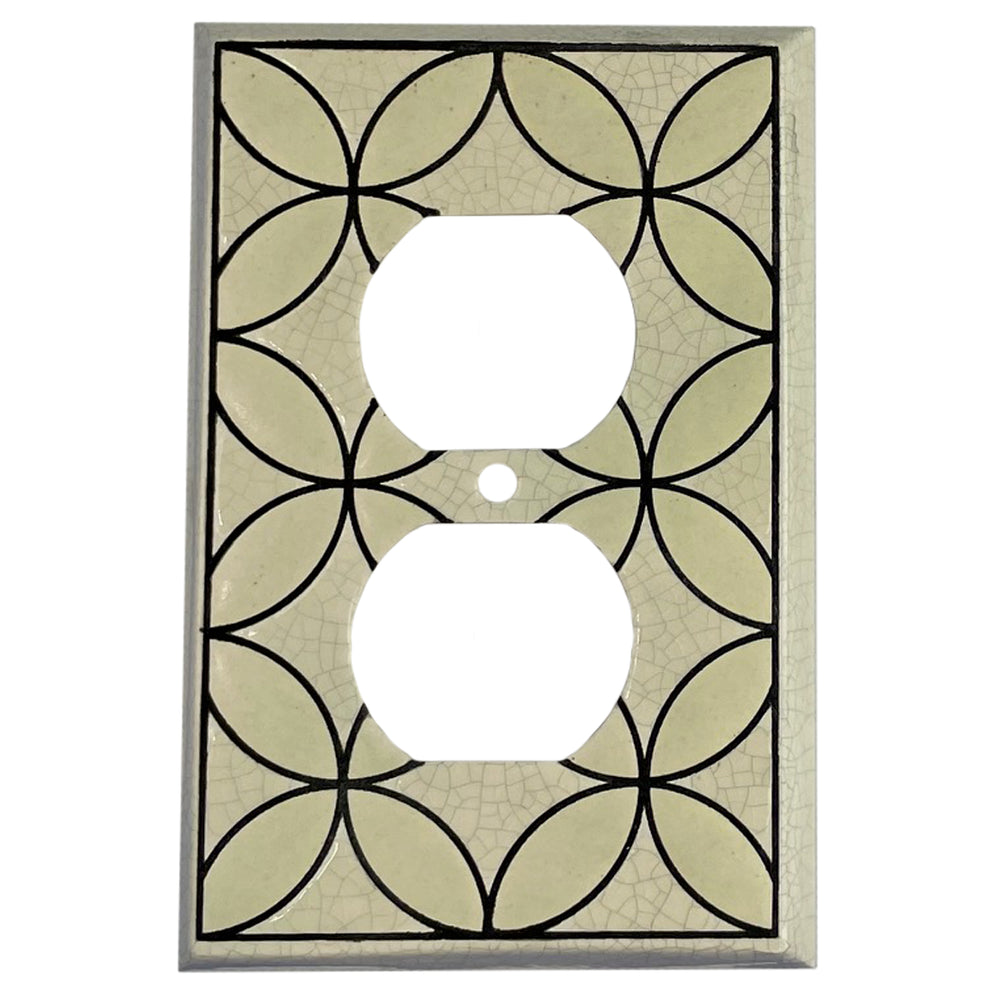 Lattice - White Single Covers Plates Duplex Outlet Wallplate