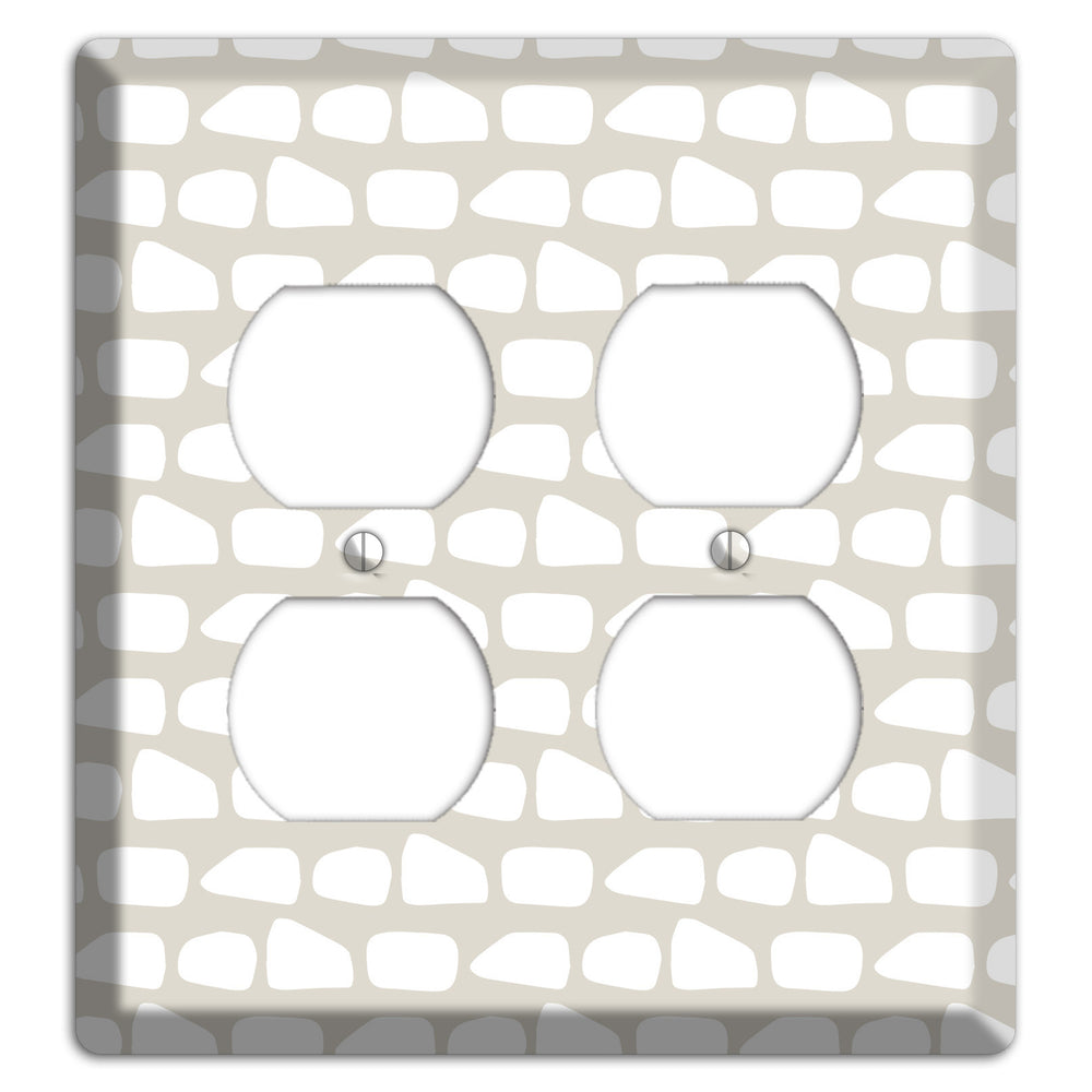 Simple Scandanavian Style Q 2 Duplex Wallplate