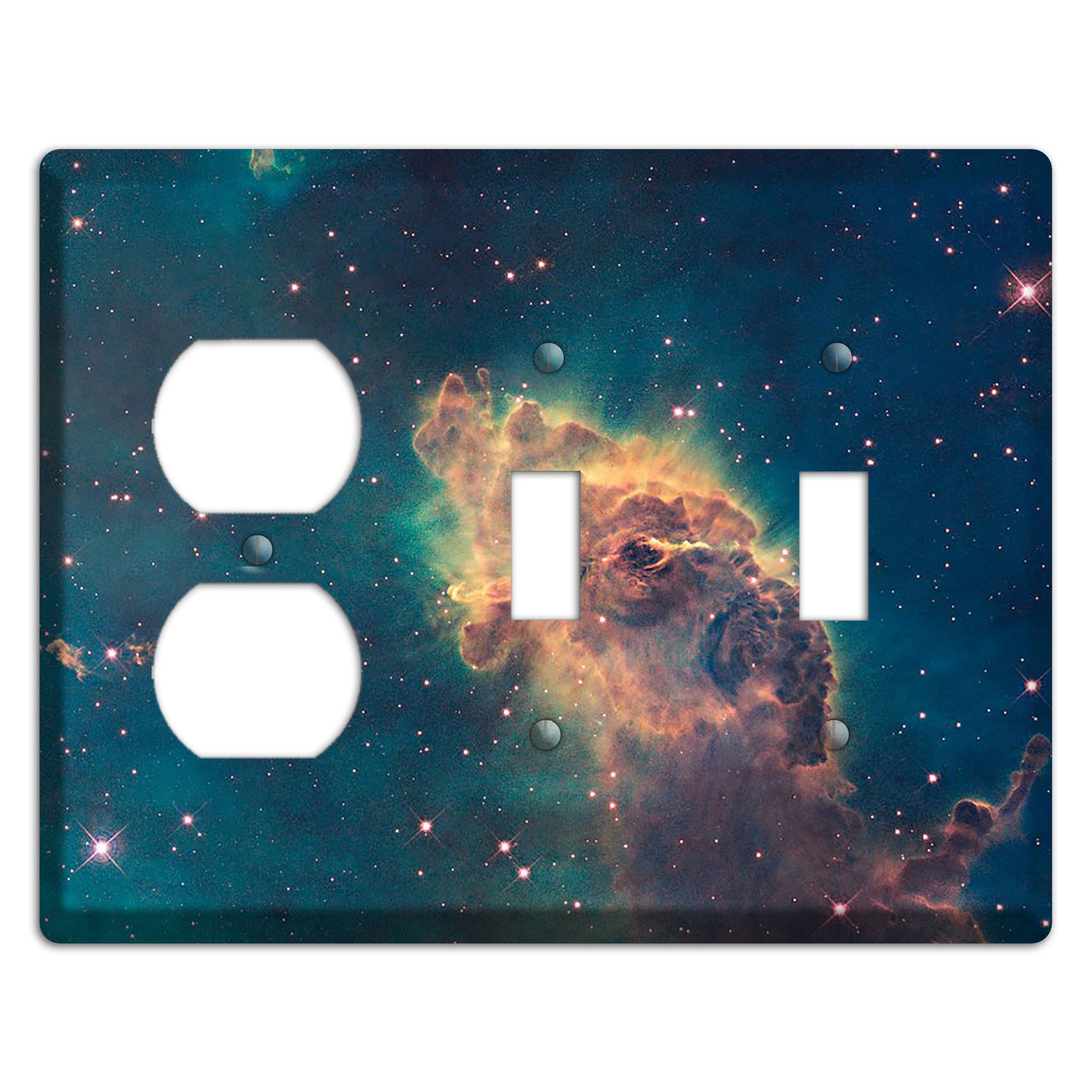 heic0910e Duplex / 2 Toggle Wallplate