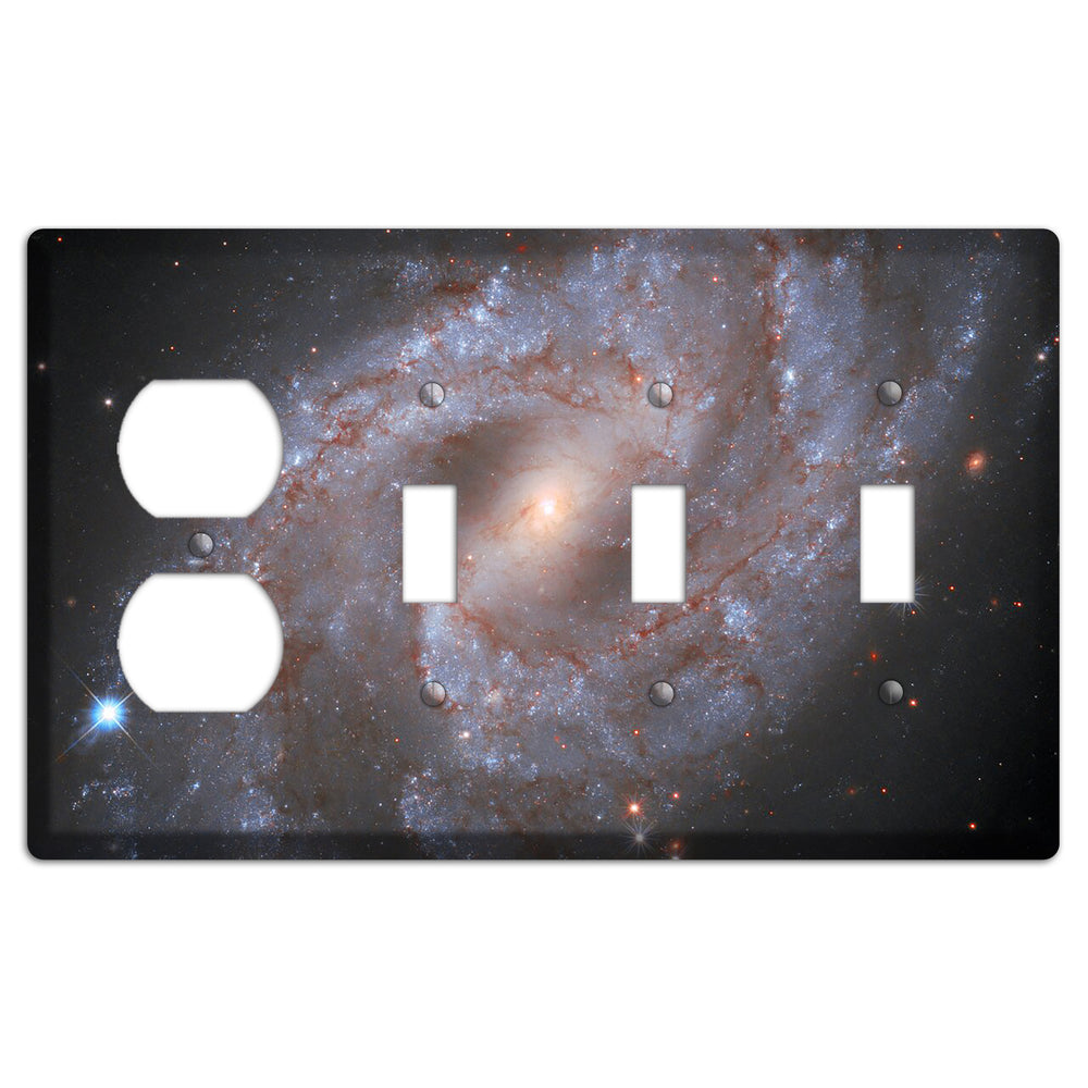 Galaxy NGC 2525 Duplex / 3 Toggle Wallplate