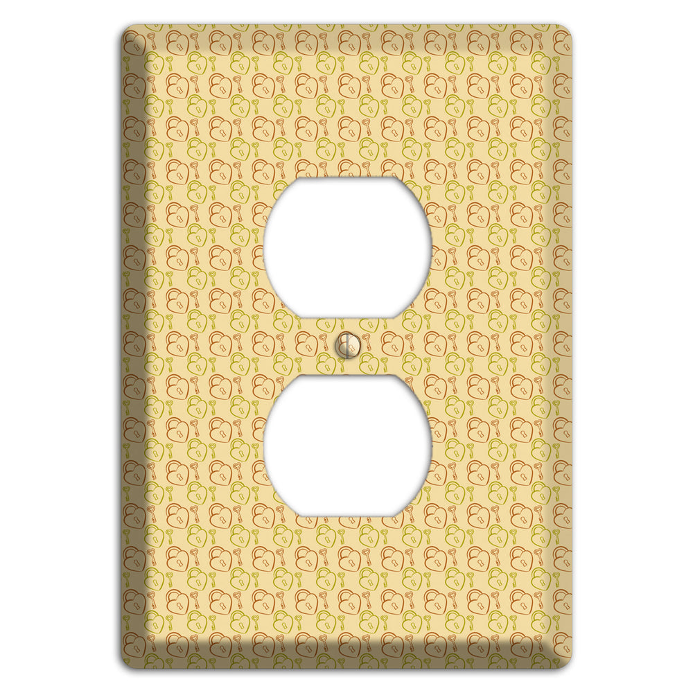 Heart Padlock with Key Duplex Outlet Wallplate
