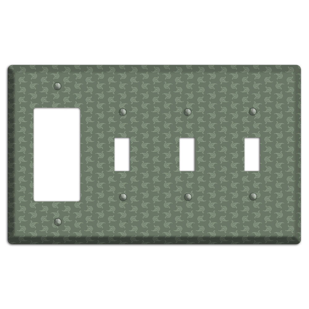 Moss Tiny Trefoil Cartouche Rocker / 3 Toggle Wallplate