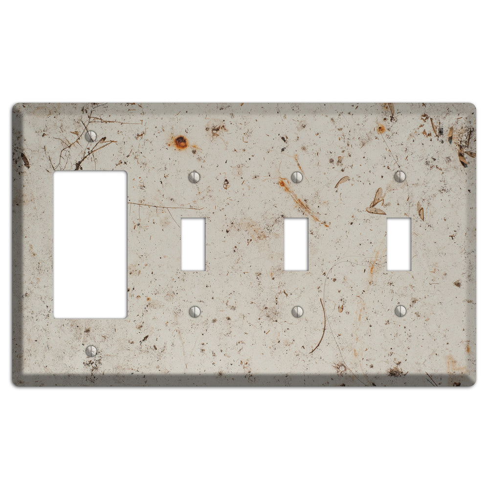 Spotted Concrete Rocker / 3 Toggle Wallplate