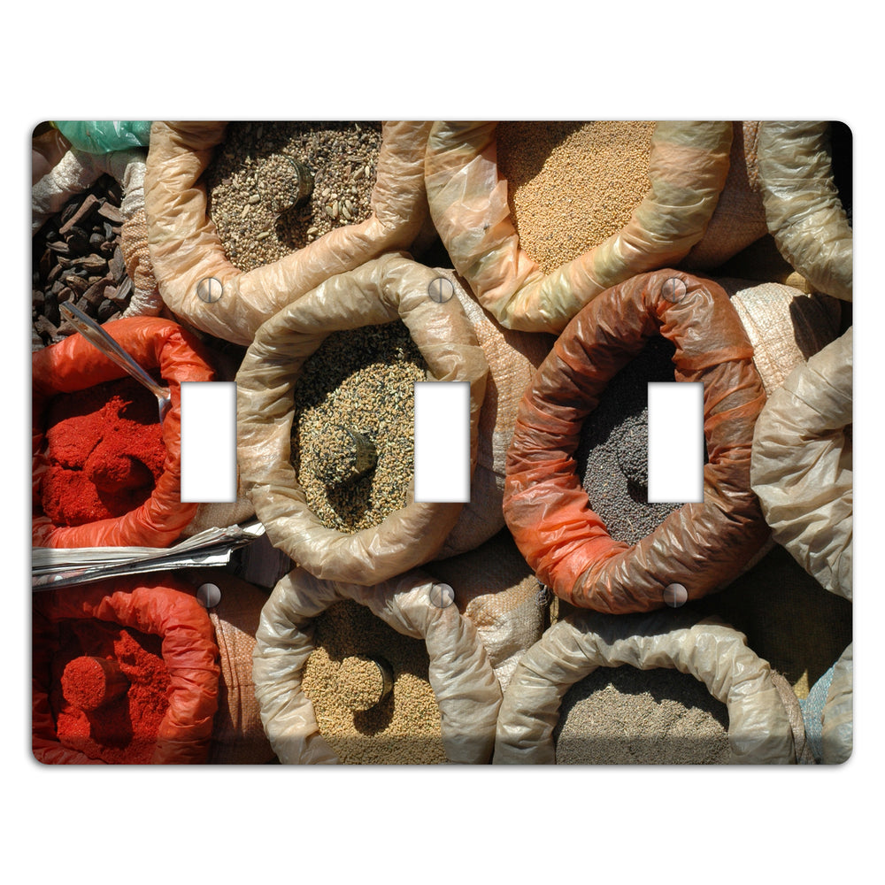Spices 3 Toggle Wallplate